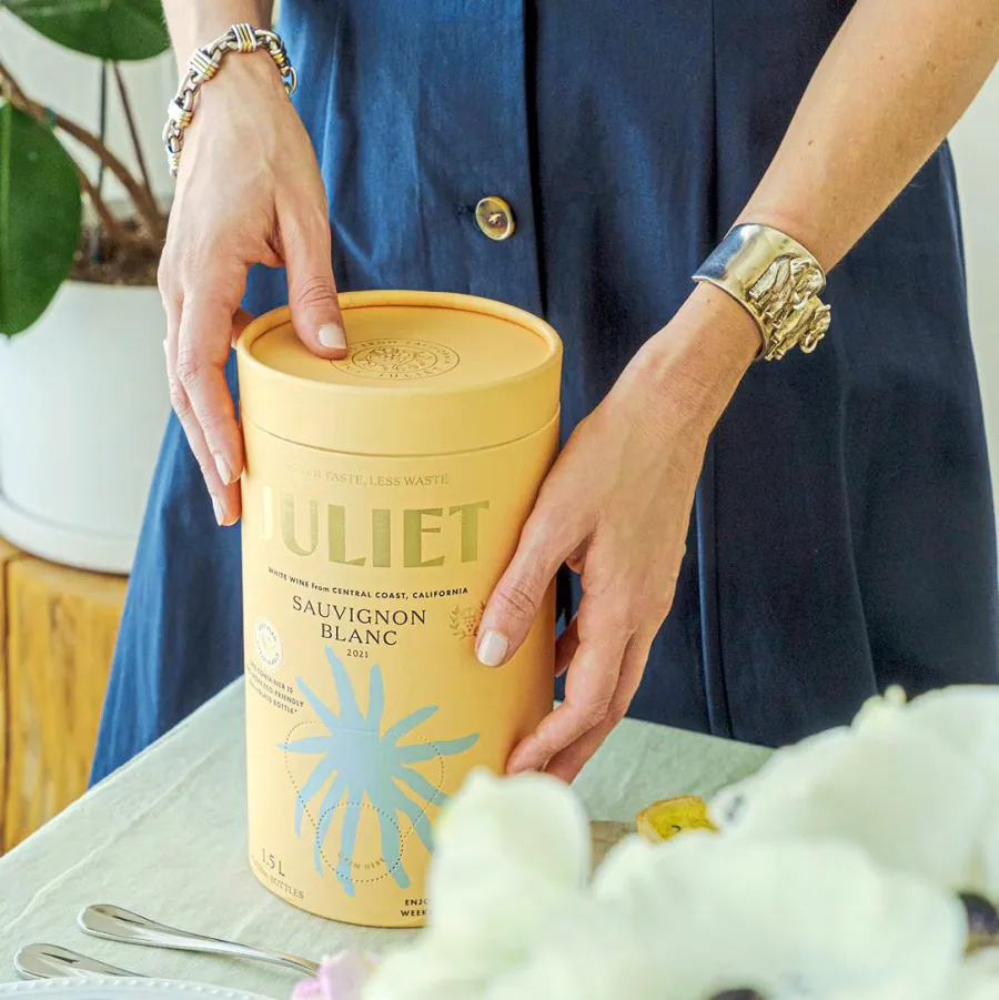 The Jonas Brothers- Golf Swings Are Only Improving -Buzzzz-o-Meter