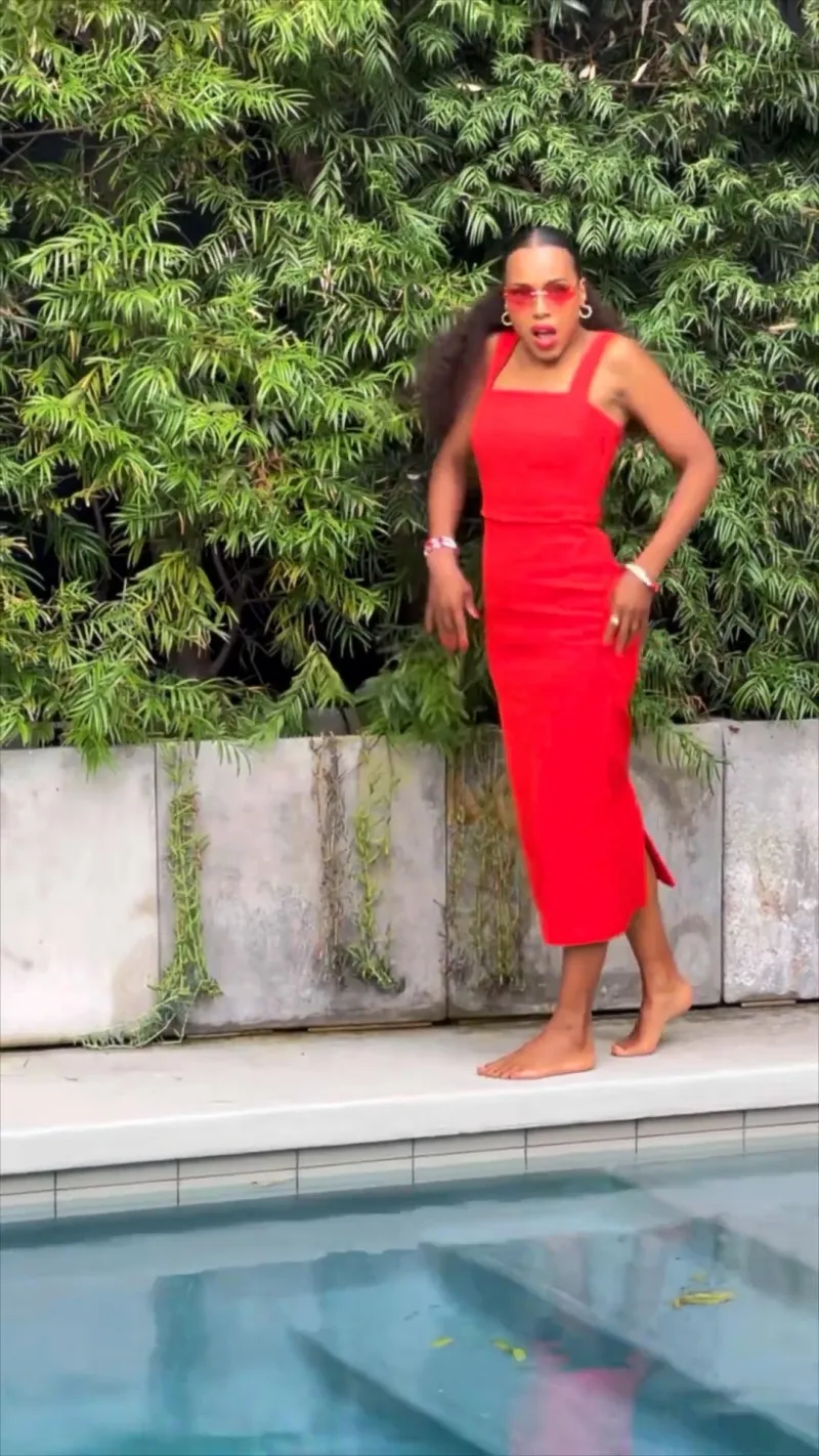 Celebrities Who Had the Time of Their Lives at Taylor Swift s Eras Tour Selena Gomez Emma Stone HAIM and More 282