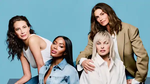 Cindy Crawford, Naomi Campbell, Feature Christy Turlington and Linda Evangelista Reunite for Vogue