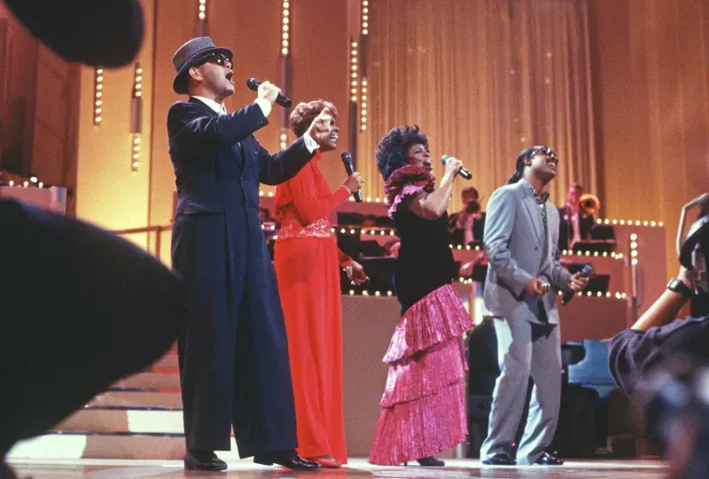 Dionne Warwick Dead Legendary Singer Dies at TK 286