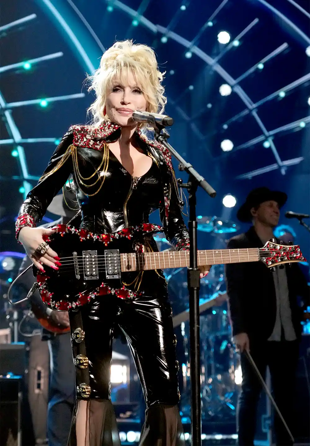 Dolly Parton Confesses She Had to Decline Princess Kate&rsquo;s Invitation for Tea in London