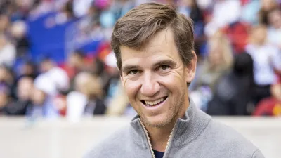 Eli Manning Is Enjoying Time With Kids