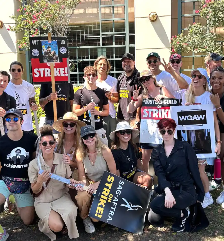 Gallery update: strike cast reunions