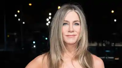 Jennifer Aniston Salmon Skin Facial
