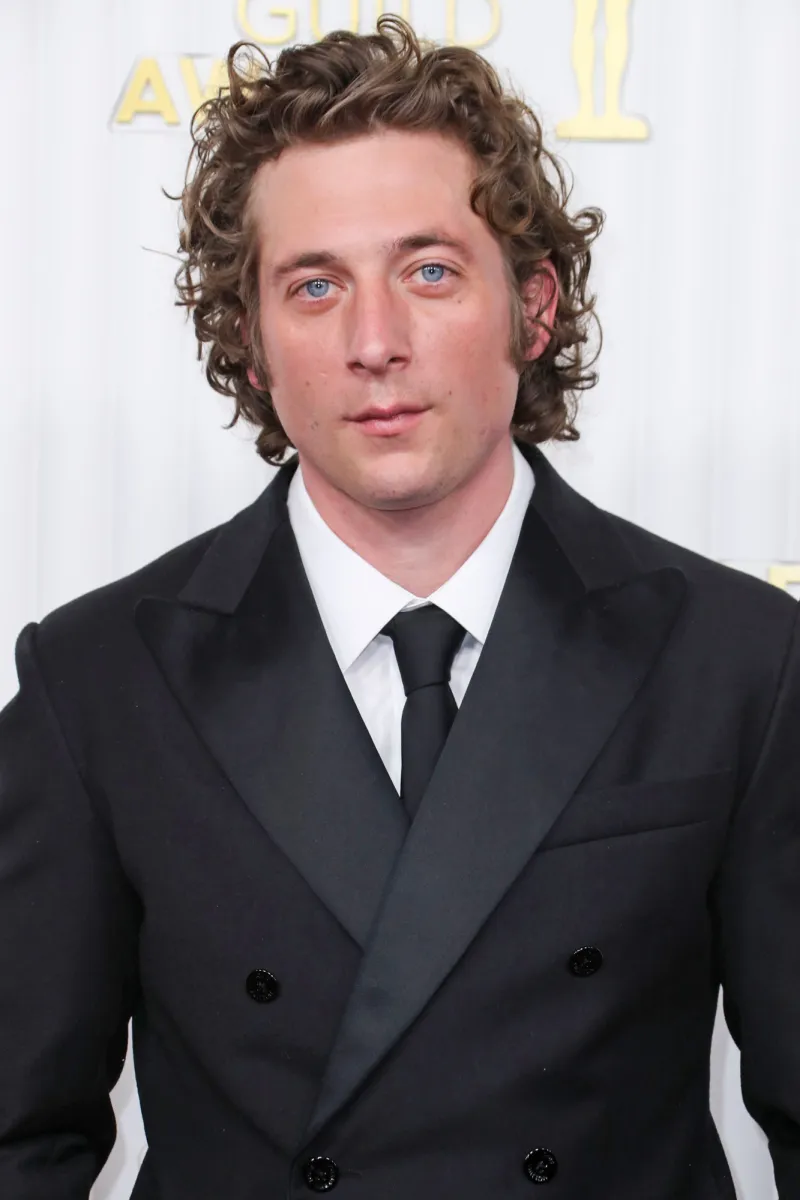 Jeremy Allen White Bio Page