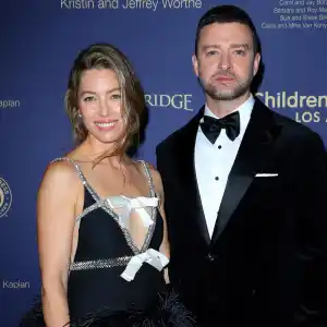 Jessica Biel Gets Surprise Visit From Justin Timberlake During Ab Workout That Was My Man 323