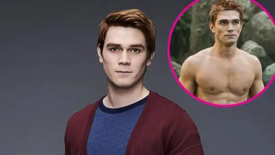 KJ Apa Says Filming Shirtless Scenes on Riverdale Took a Toll on Him I Didn t Feel Comfortable 344