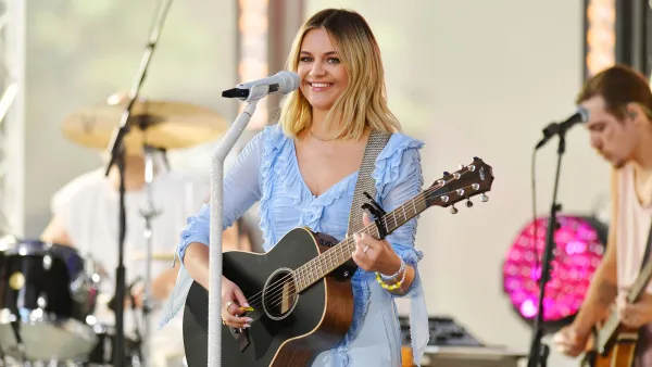 Kelsea Ballerini Interlude How Do I Do This Lyrics Explained