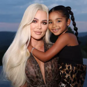 Khloe and True Twinning Moments