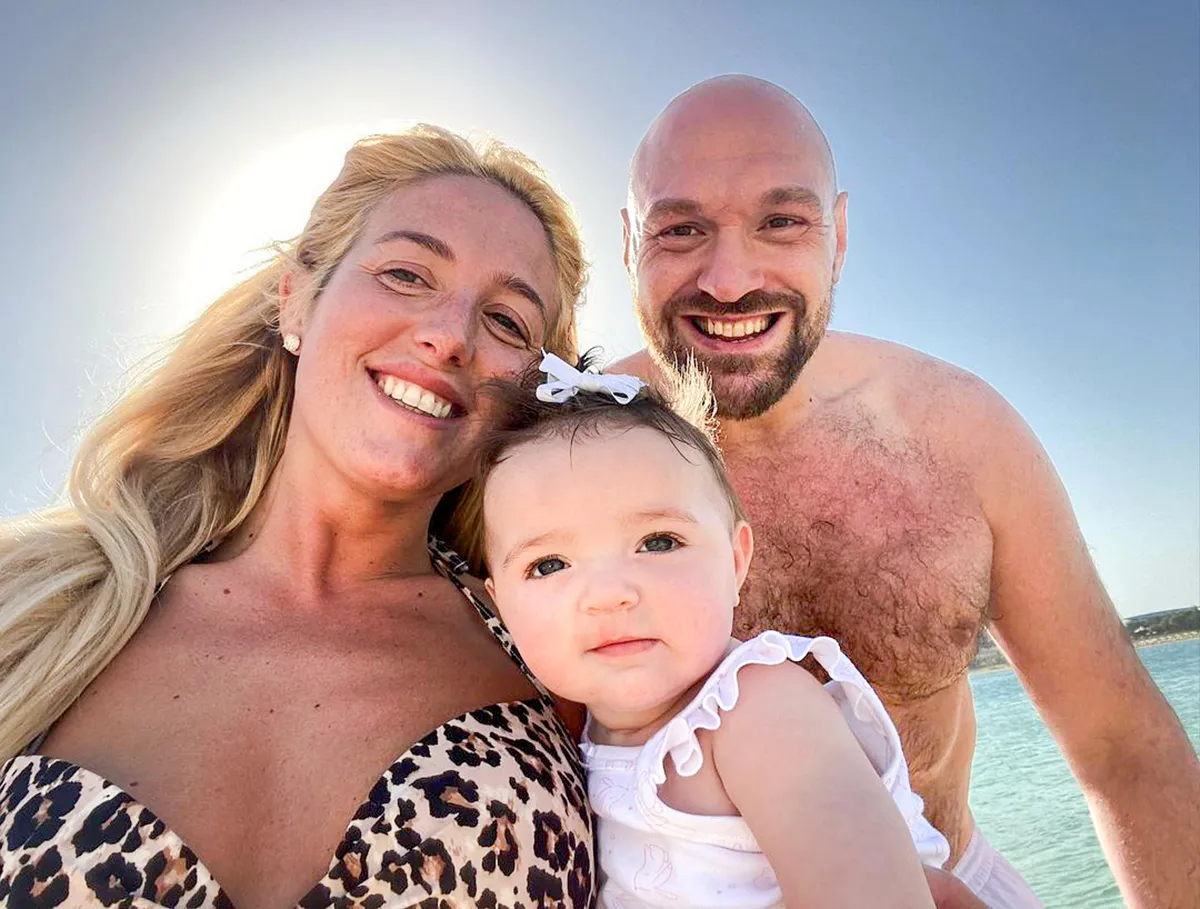 Meet Boxer Tyson Fury&rsquo;s Family: Wife Paris, 6 Kids, Famous Brother and More