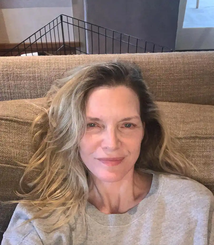 Michelle Pfeiffer Makeup Free Selfie 381