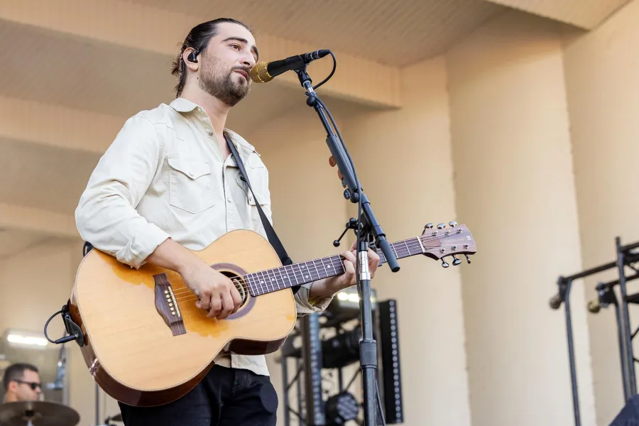 Noah Kahan Lollapalooza 2023 Attendees