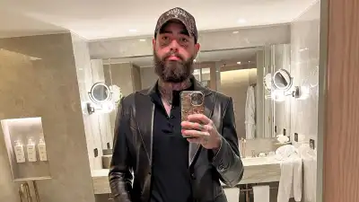 Post Malone Looks Super Svelte in Mirror Selfie After 55-Pound Weight Loss