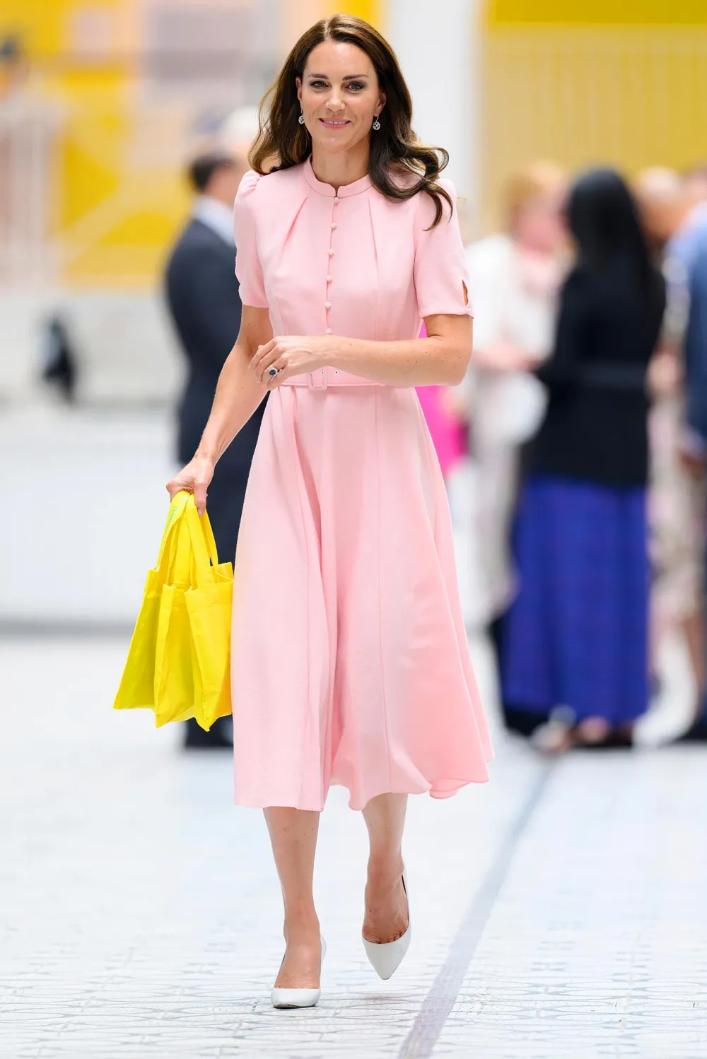 Princess Kate Wears Two Different Shoe Sizes 2