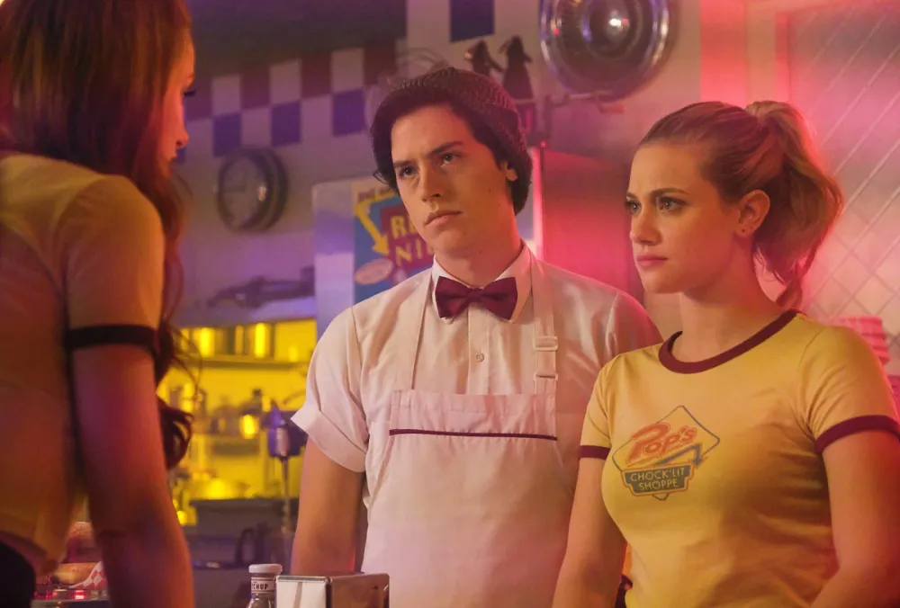Riverdale s Cole Sprouse Recalls Fan Outrage After Incredible Love With Lili Reinhart Ended 349