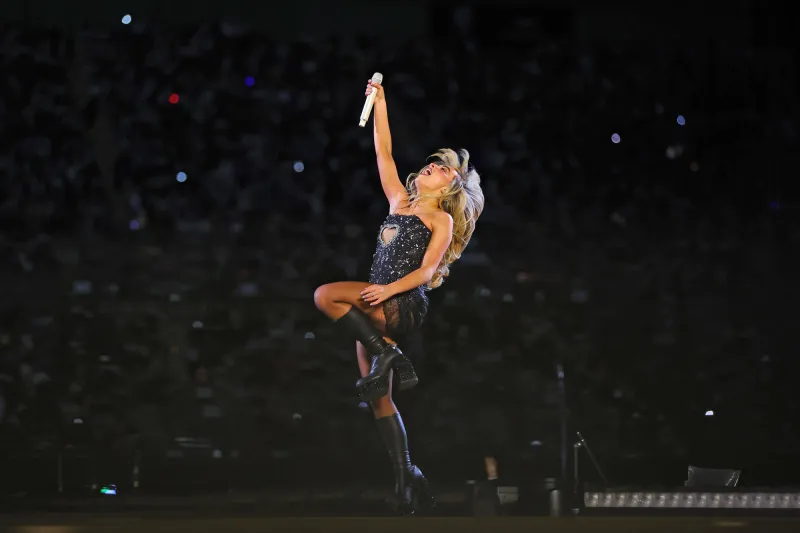 Sabrina Carpenter Reveals What Inspires Her Nonsense Outros