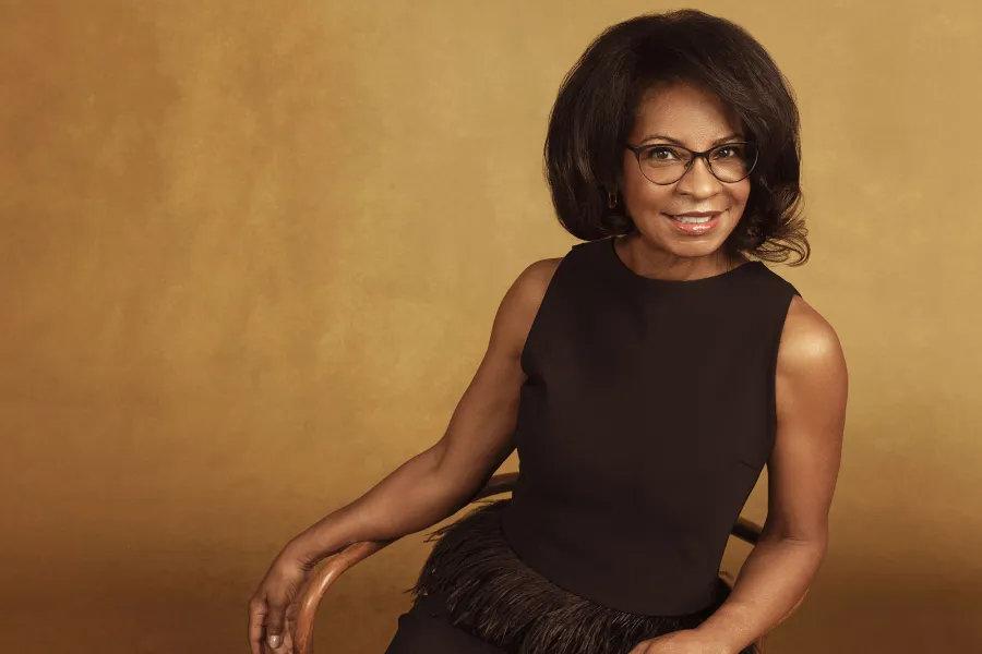 Sandra Golden Bachelor Season 1 Cast