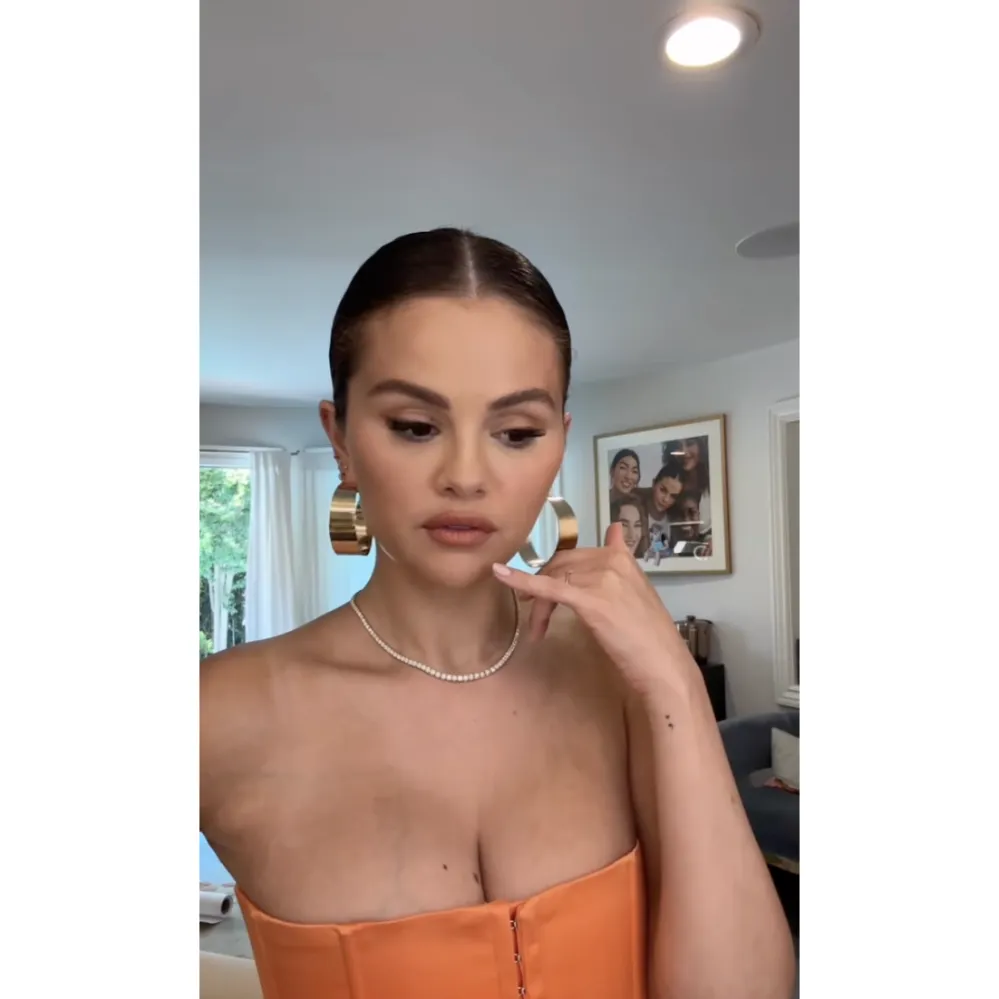 Selena Gomez Uses Sassy SATC Audio to Promote Her New Single - and Kim Cattrall Approves