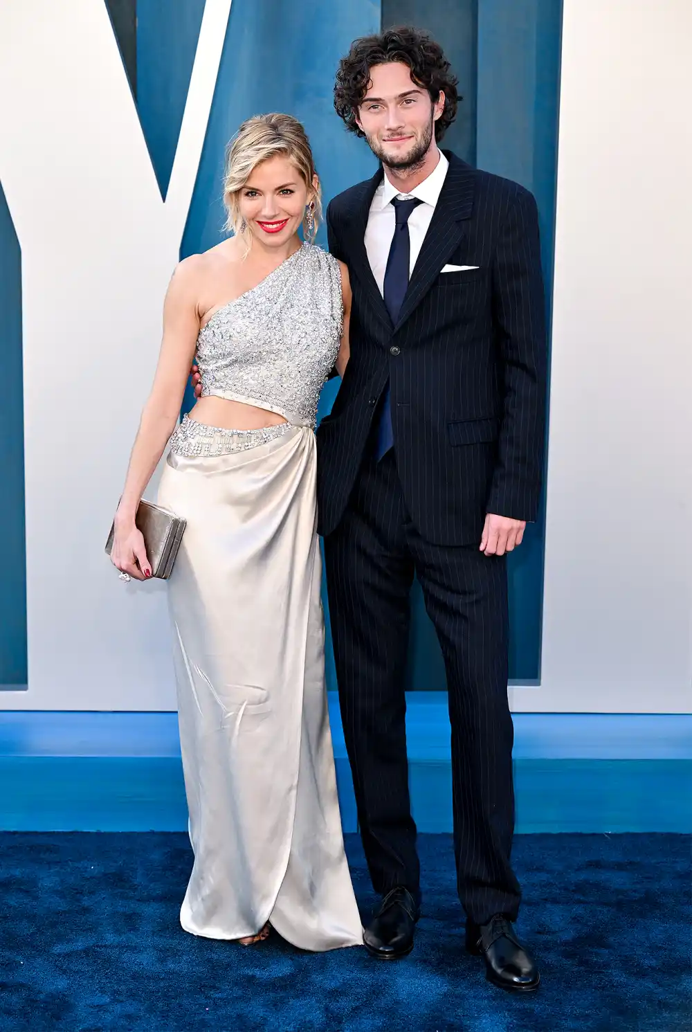 Sienna Miller Gives Birth to Baby No. 2, Her 1st Child With Boyfriend Oli Green