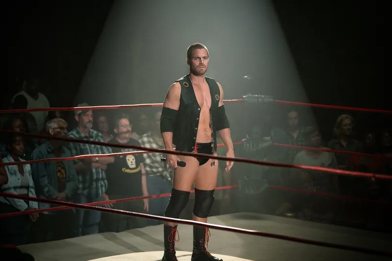 Stephen Amell Asks SAG Members Not to Whip Food at Him After Strike Drama