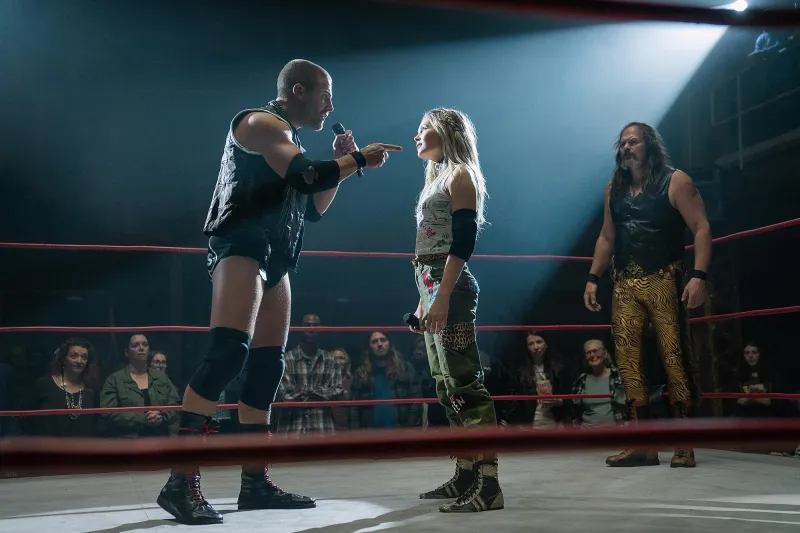 Stephen Amell Calls Out Reductive SAG-AFTRA Strike 3 Heels