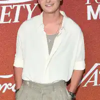 Stranger Things Star Noah Schnapp Jokes That His Type of Guy Is Heartstopper s Nick Nelson 265