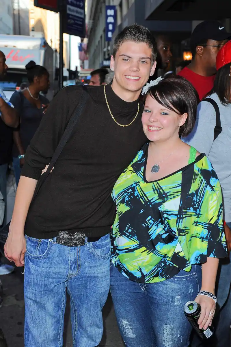 Teen Mom s Catelynn and Tyler Baltierra Describe Powerful Moment Seeing Daughters With Carly 343