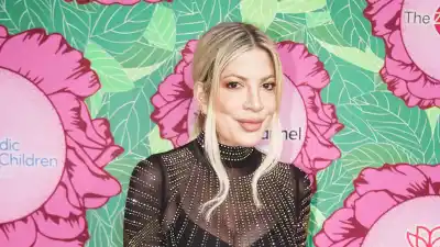 Tori Spelling Seemingly Checks Out of Hospital After 4-Day Stay 254