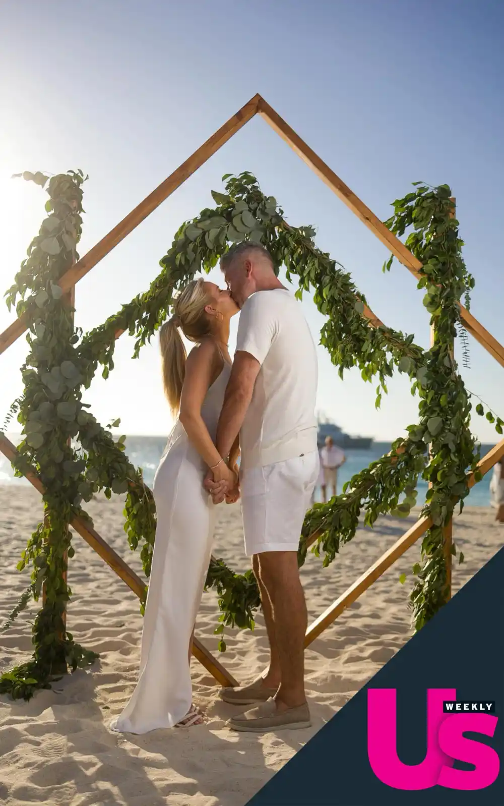 Why Arie and Lauren Luyendyk Jr. Renewed Their Vows Didn t Worry About Reality TV Curse 329