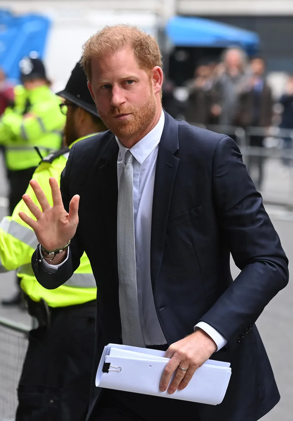 Why Chaotically Curated Royal Website Finally Updated Prince Harry s Title According to Expert 255