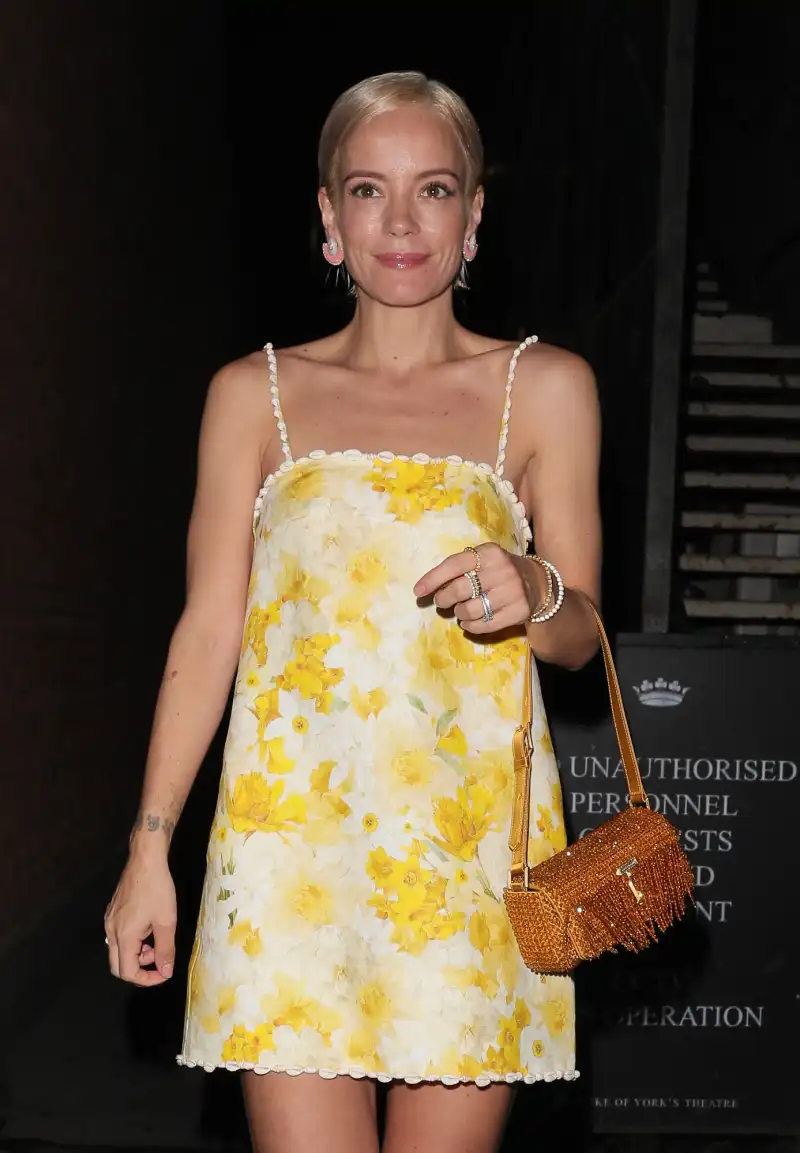 lily-allen-yellow-mini-dress