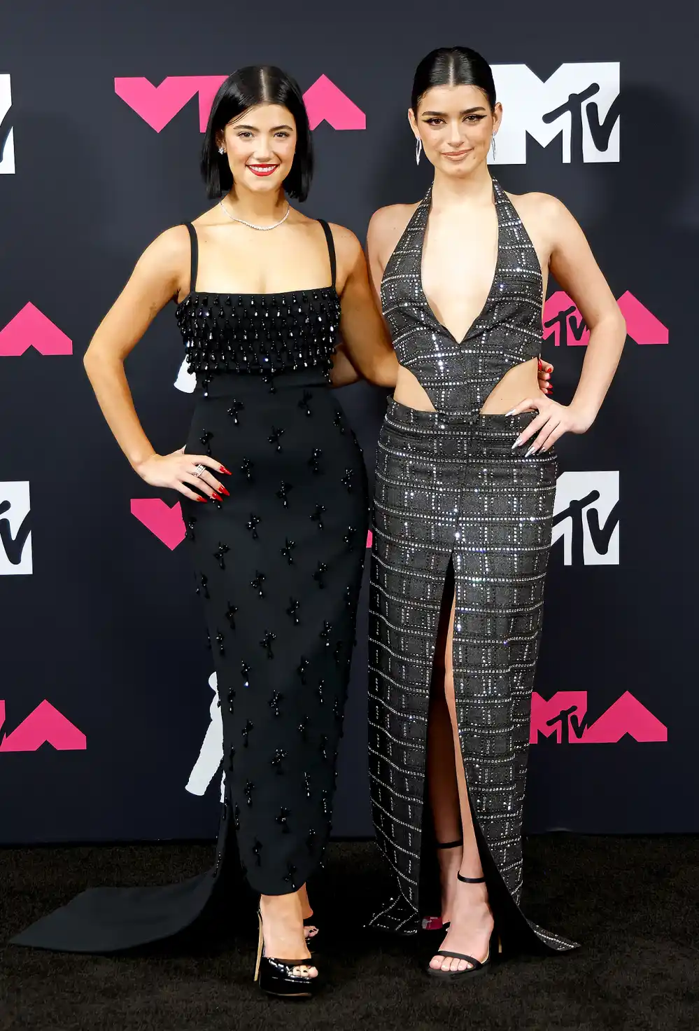 &lsquo;D&rsquo;Amelio Show&rsquo; Clip: Dixie D&rsquo;Amelio Wants to 'Start Fresh' With Sister Charli After Argument