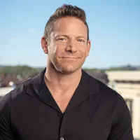 98 Degrees US Weekly 2339 Cover Story John Chapple 024