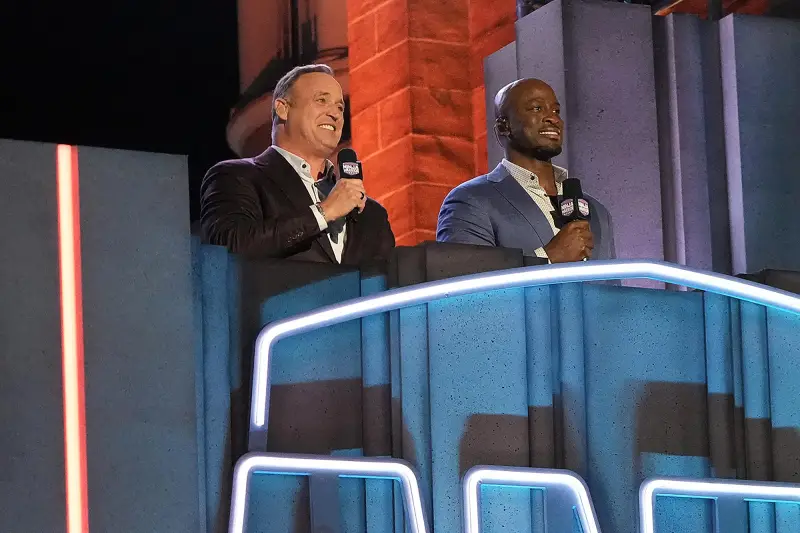 American Ninja Warrior Hosts Share Which Celebs They d Like to See on Show From Timothee Chalamet to Harry Styles 311