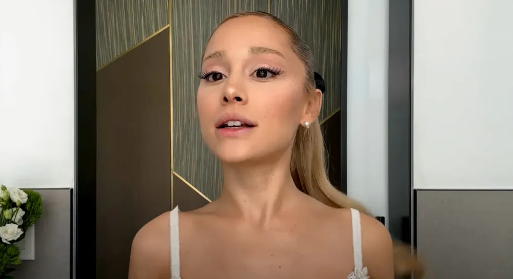 Ariana Grande Gets Emotional While Revealing She Had Lip Fillers and Botox, But Hasn&rsquo;t Since 2018