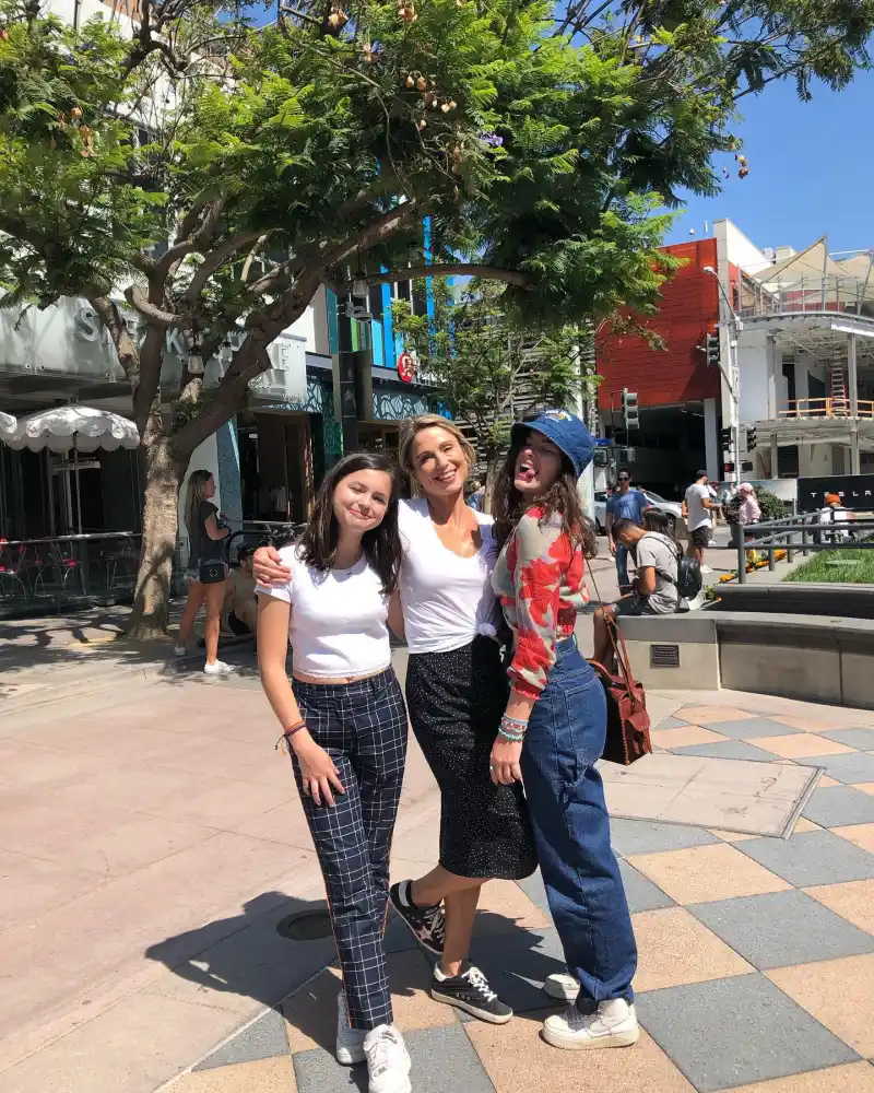 August 2019 Amy Robach Sweetest Photos With Daughters With Daughters Ava and Annalise