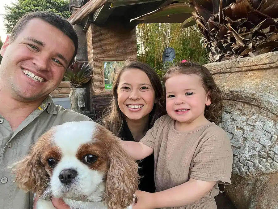 Bindi Irwin and Chandler Powell s Family Album With Daughter Grace Photos 476