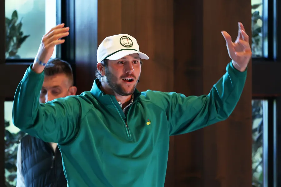 Celebs React to Taylor Swift Travis Kelce Relationship Patrick Mahomes Hilarie Burton and More Stars Weigh In