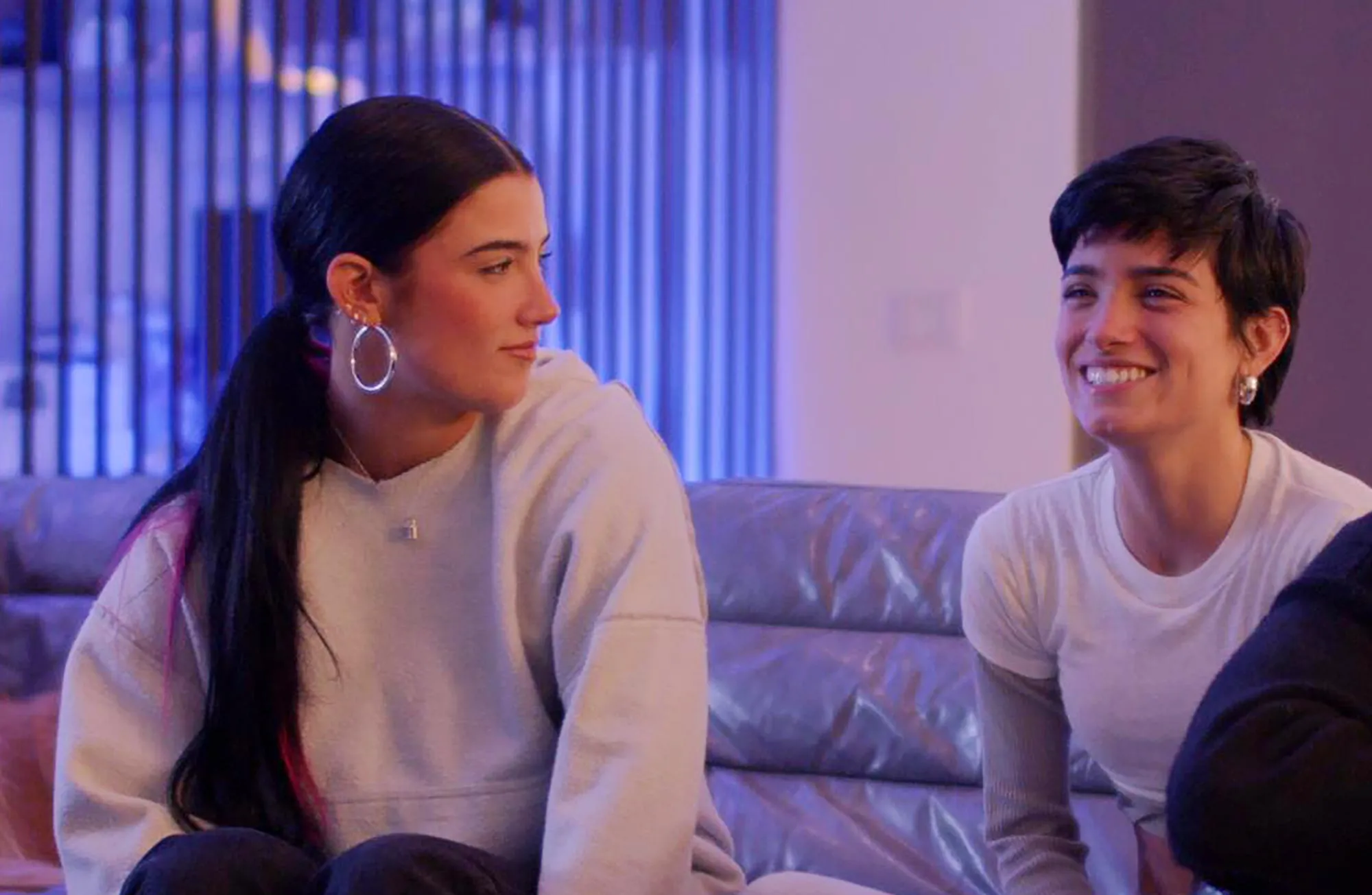 Charli D Amelio Calls Herself Sister Dixie s Human Punching Bag Amid Ongoing Tension 407