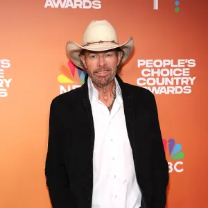 Country Singer Toby Keith s Battle With Stomach Cancer in His Own Words It s Debilitating 141