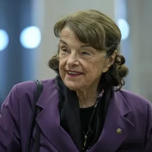 Dianne Feinstein Dead Senator Dies at 90