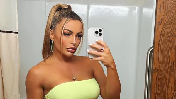 Former WWE Star Mandy Rose Is Happy to Have Financial Freedom After Joining OnlyFans 450