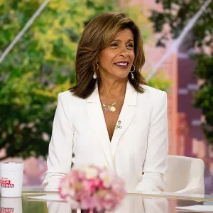 Hoda Kotb Exits the Today Show Early to Take Daughters to School Can I Leave Right Now