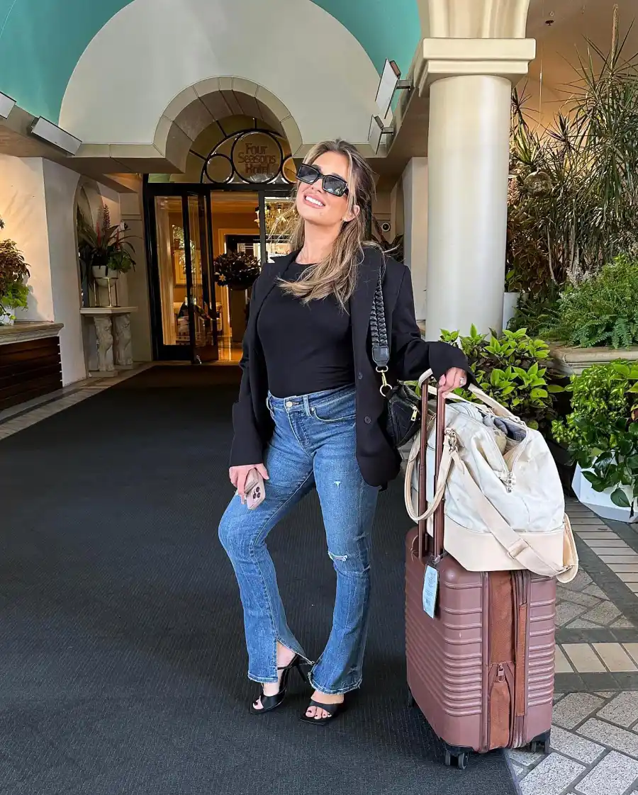 Jessie James Decker s Baby Bump Albums See Pregnancy Photos Before Welcoming 4th Child 369982127_18387957841003313_8418504721640088977_n