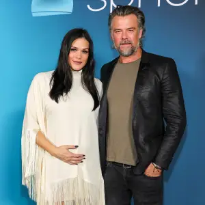 Josh Duhamel s Pregnant Wife Audra Mari Debuts Baby Bump During Red Carpet Date Night 339