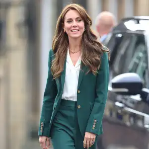 Kate Middleton Flaunts a Forest Green Suit feature