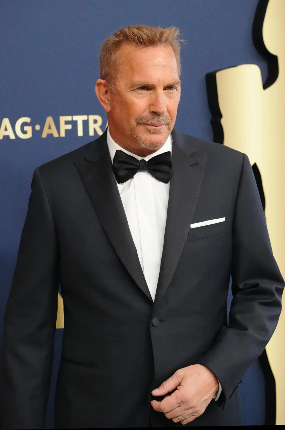 Kevin Costner References Christine Baumgartner Receiving $20K From Her Boyfriend in Settlement Docs 289