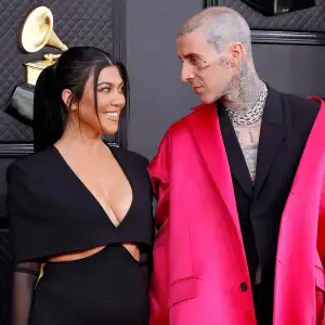 Kourtney Kardashian Gives Birth Welcomes Her Baby No. 1 With Husband Travis Barker 417
