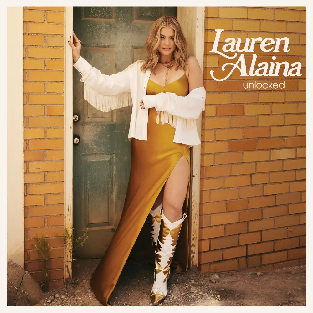 Lauren Alaina Reveals Dressing Room Must-Haves