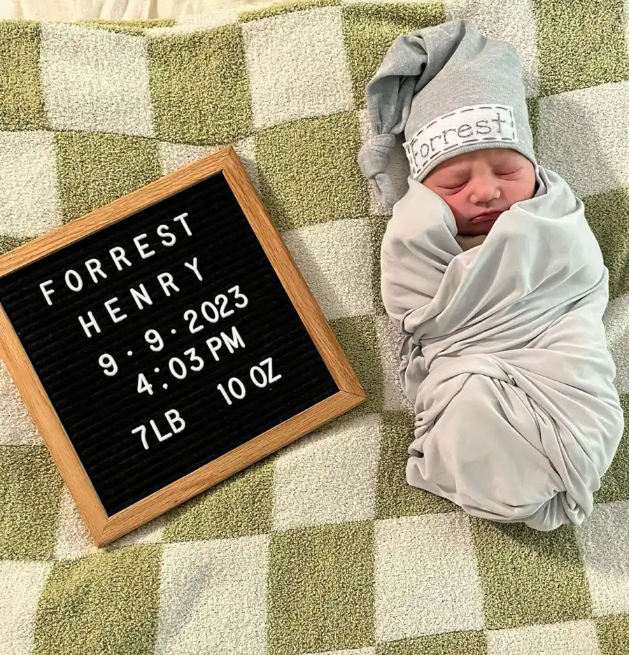 Maddie & Tae's Maddie Font Gives Birth After '37 Hard Hours of Labor'